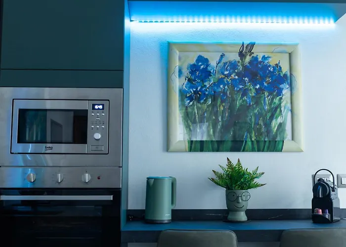 Apartment - 3 Min Walk From - Modern Flat For 5 Guests *