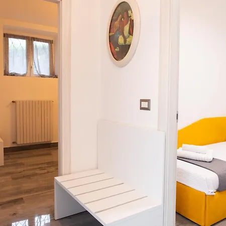 דירה - 3 Min Walk From - Modern Flat For 5 Guests