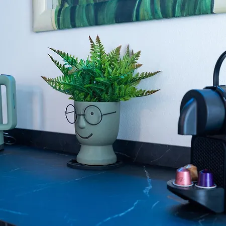 דירה - 3 Min Walk From - Modern Flat For 5 Guests אבאדיה לריאנה